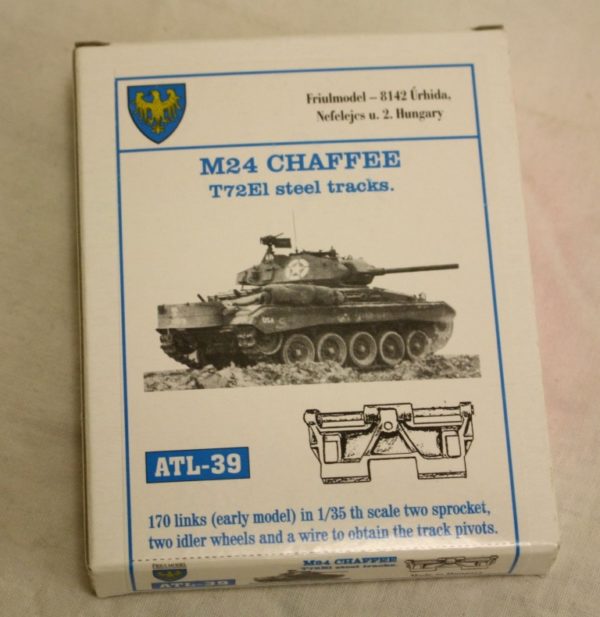 M24 Chaffee  T72E1 steel tracks